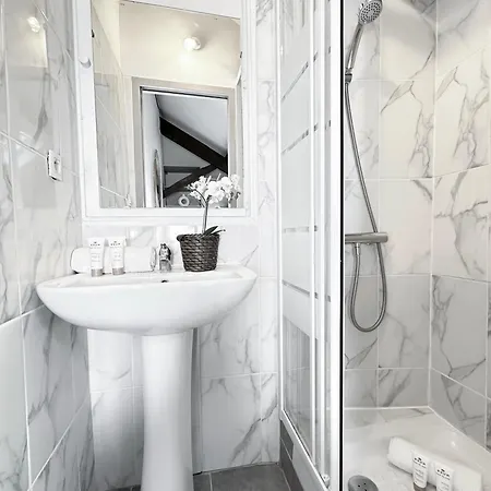 Stylish Duplex In Front Of Buttes-chaumont Apartment *