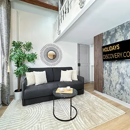 Apartment Stylish Duplex In Front Of Buttes-chaumont *