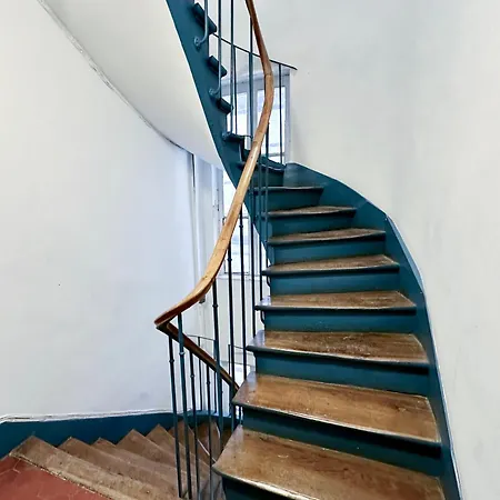 Stylish Duplex In Front Of Buttes-chaumont * Parigi