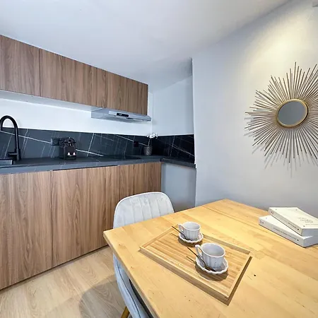 Stylish Duplex In Front Of Buttes-chaumont Appartamento